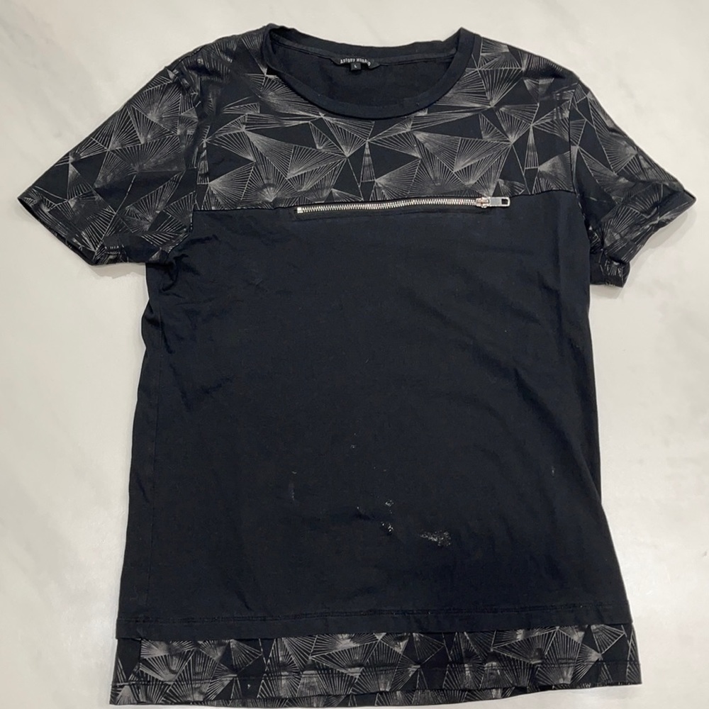 Antony Moranto black design tshirt.